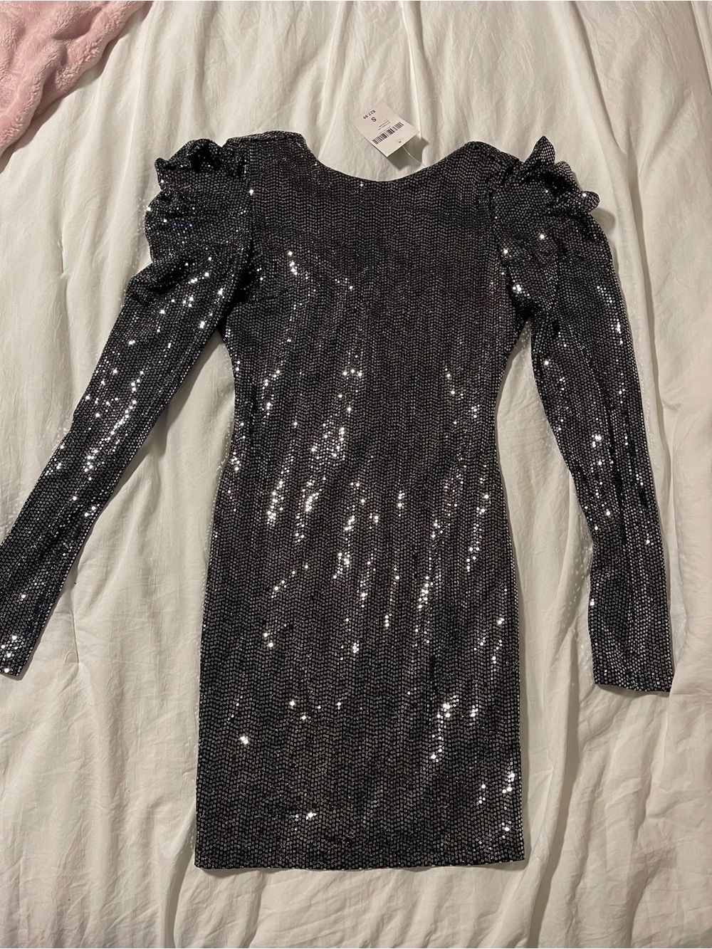Forever 21 Black Sequin Puff-Sleeve Mini Dress